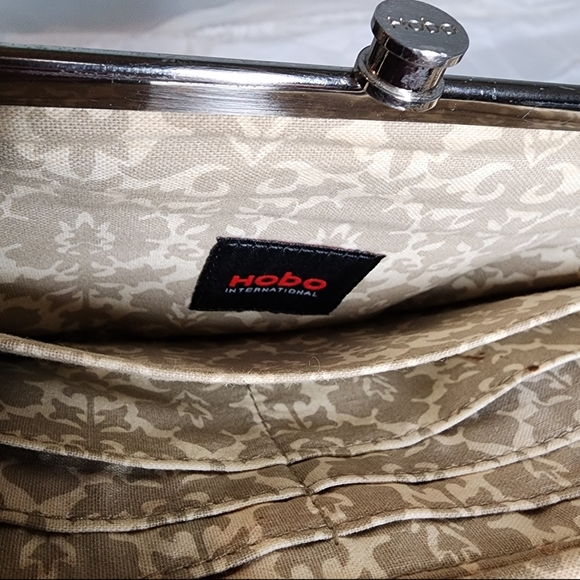 Hobo International Vintage Lauren Double Kiss Lock Clutch /Wallet - Picture 11 of 16